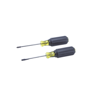 Juego de 8 Desarmadores con Mango Cushion-Grip™: 2 de punta Plana de 1/4'' (6.4 mm) y 5/16'' (7.9 mm); 2 de punta Cabinet de 5/16'' (7.9 mm) y 3/16'' (4.8 mm); tres de punta Phillips n.º 1, n.º 2 y n