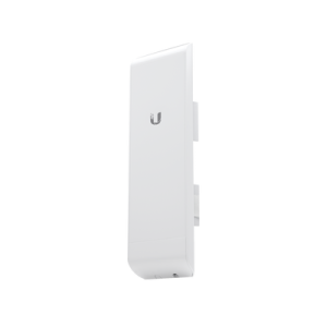 NanoStation airMAX M2 CPE, hasta 150 Mbps, frecuencia 2 GHz (2412-2462 MHz) con antena integrada de 11 dBi