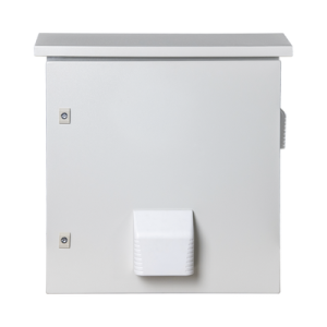 Gabinete Ventilado de Acero IP55 Uso en Exterior (593 x 609 x 399 mm) con Placa Trasera Interior Metálica y Compuerta Inferior Atornillable. Incluye Ventilador, Ventilas, filtros, Montaje Rack 19", Terminal de Tierra Física, Chapas y Ll
