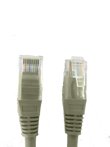 SAXXON P5E3UG - Cable patch cord UTP 3 metros / CAT 5E / Color gris