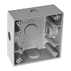 Caja Cuadra de 1/2" a Prueba de Intemperie/ Cuenta con 3 salidas.